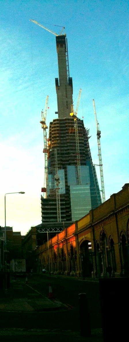 © Robert Rotifer The Shard im Aufbau, chronologisch
